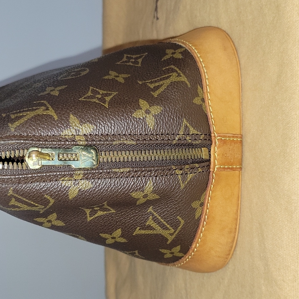 LOUIS VUITTON Alma monogram - Picture 5 of 16